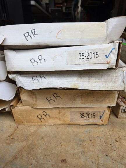 Lot - GM Repair Kits 35-2015 image