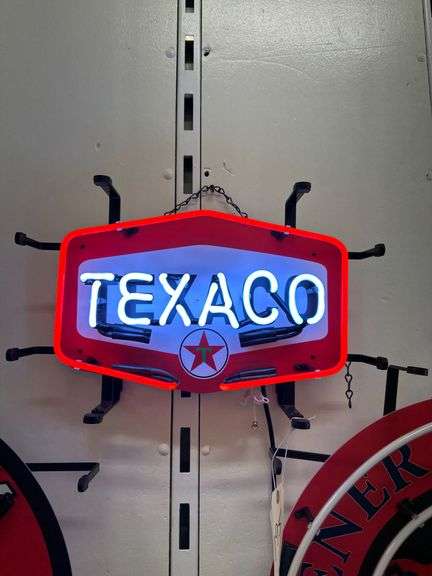 NEON "Texaco" sign image