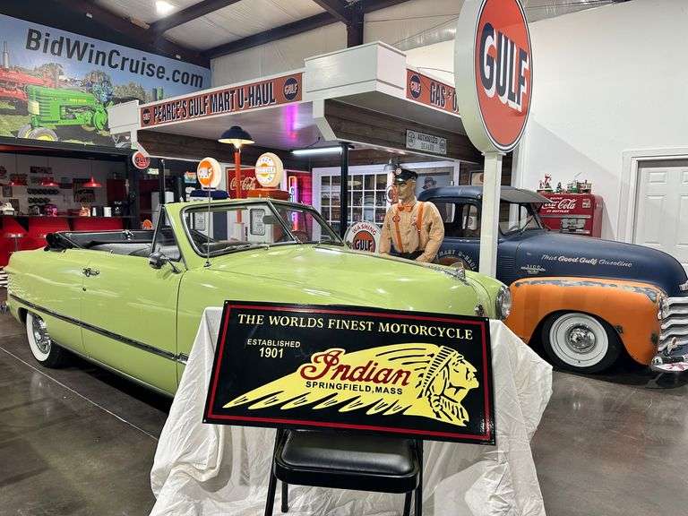 Porcelain steel "Indian Motorcycles" sign image