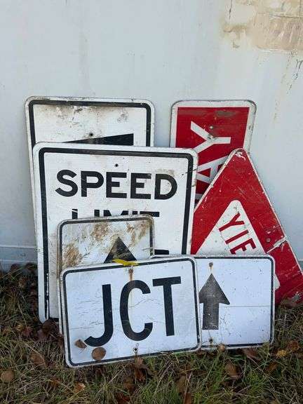 Lot - (11) Assorted Road and Traffic Signs image