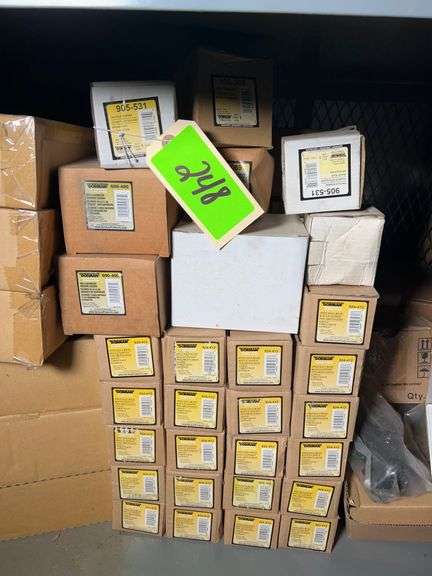 Lot - Assorted Auto Parts image