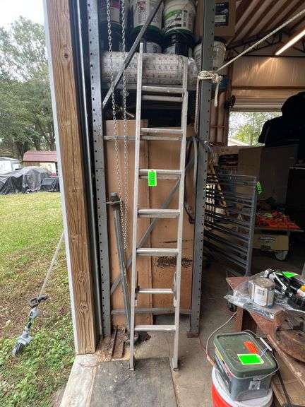 Aluminum Extension Ladder image