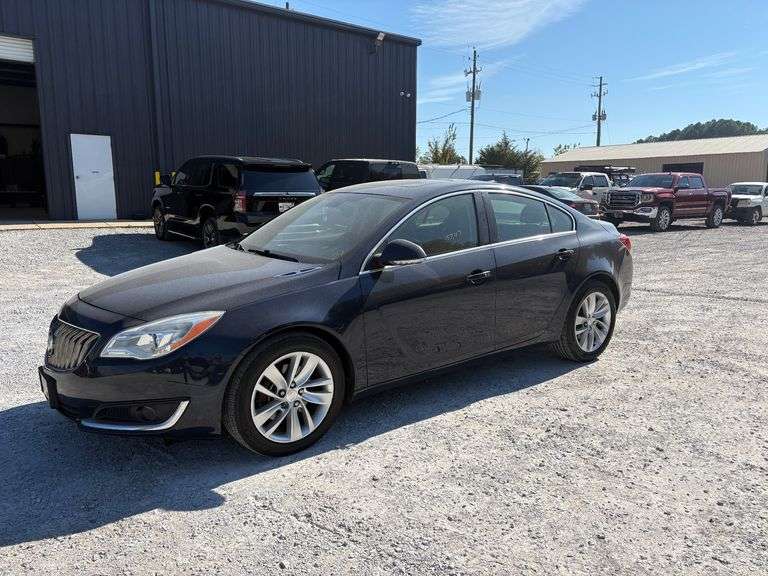 2015 Buick Regal image