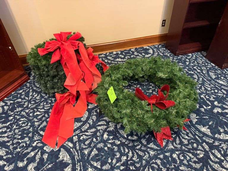 Lot - Christmas Decorative Wreaths - (7) Total image
