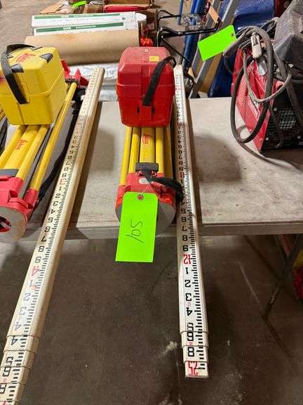 Leica NA728 Leveling Kit with tripod and Measure Stick image