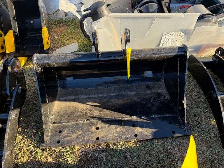 2025 Youert Unused Mini-Excavator Bucket image