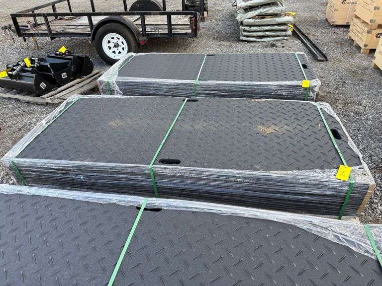 Pallet - (15) 2025 IRanch Unused IRGPM Ground Protection Mats image