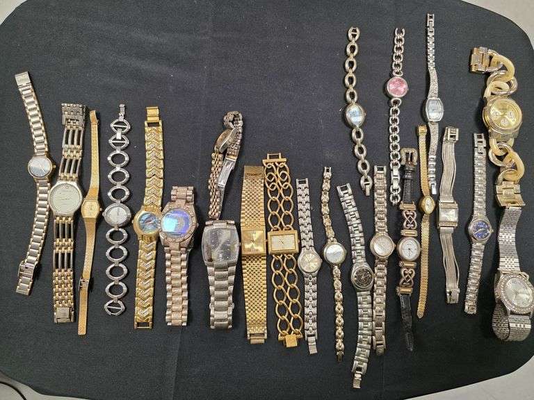 Lot - (23) Watches image