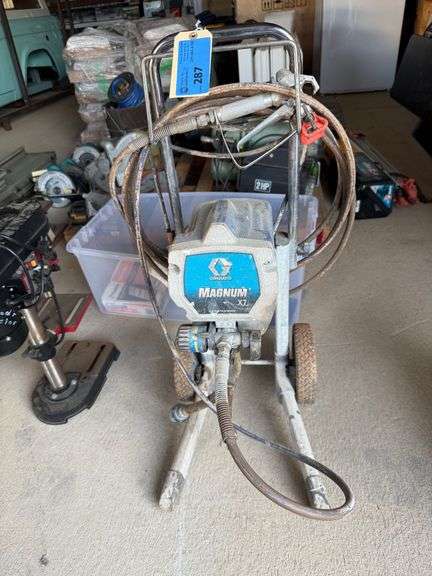 Graco Magnum X7 Cart Airless Paint Sprayer image