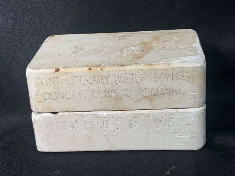 Vintage 1962 Frezno Vase Mold image