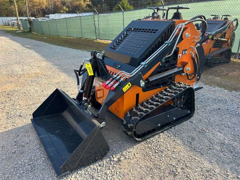 2025 Landhonor Unused LDH-HT380 Mini-Track Loader image