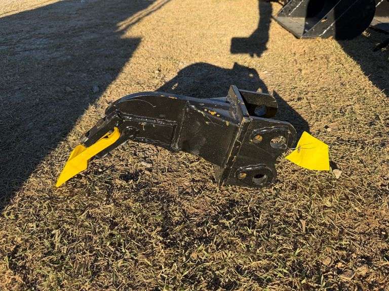 2025 Youert Unused Mini-Excavator Ripper image