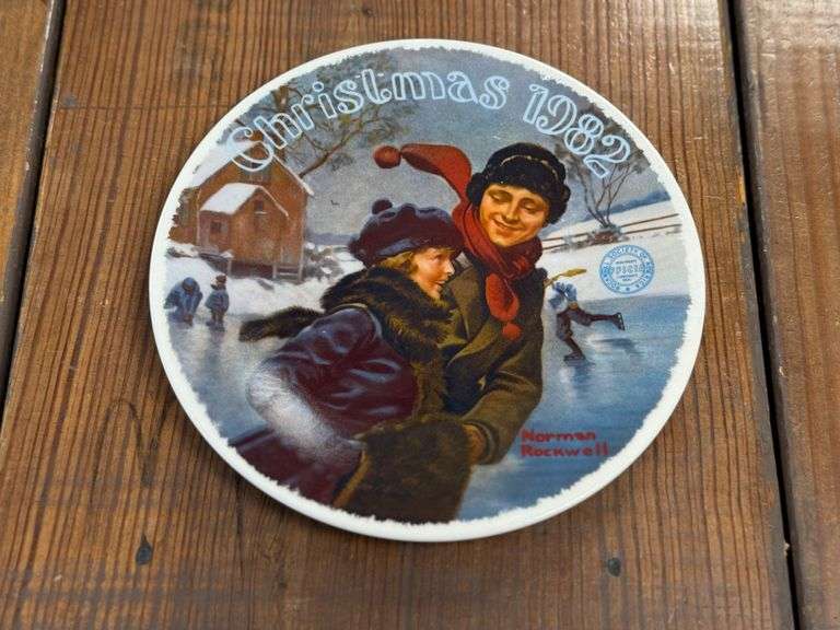 Norman Rockwell "Christmas Courtship" Rockwell Collector Plate by Knowles Fine China image