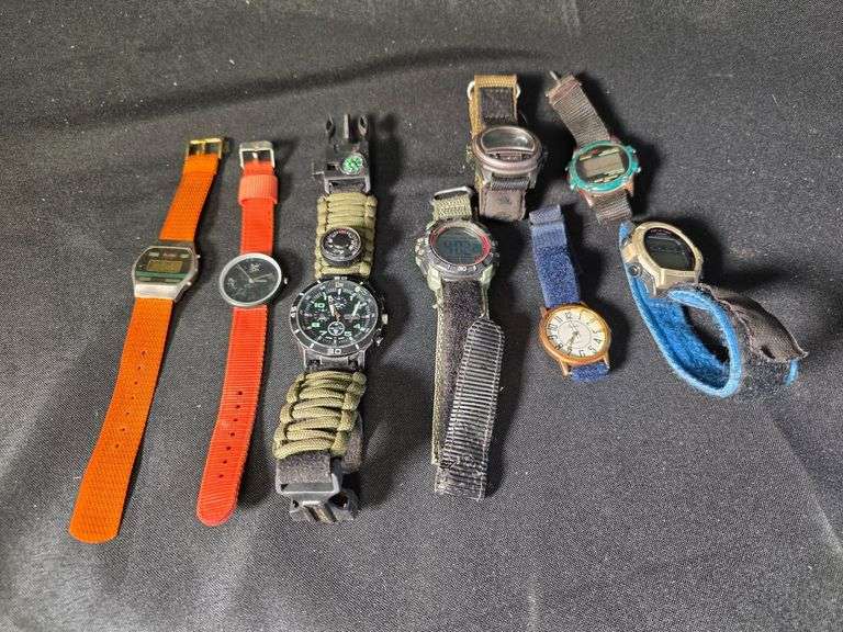Lot -(9) Watches image