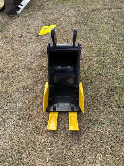 2025 Youert Unused Mini-Excavator Bucket image