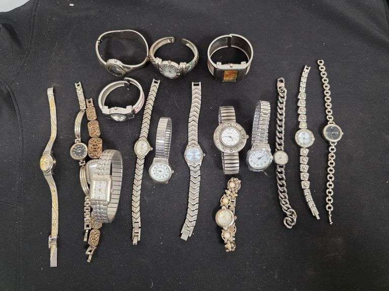 Lot - (17) Watches image