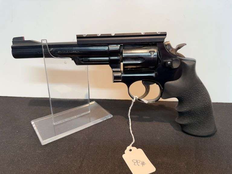 Smith & Wesson 19-3 .357 Mag Revolver with Dot Rail and Hogue Grip image