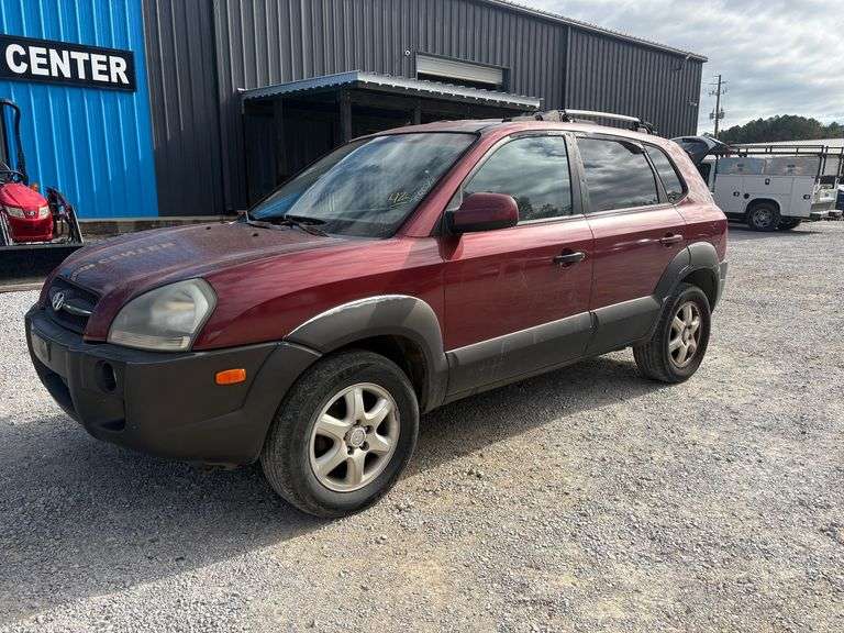 2005 Hyundai Tucson 2WD image