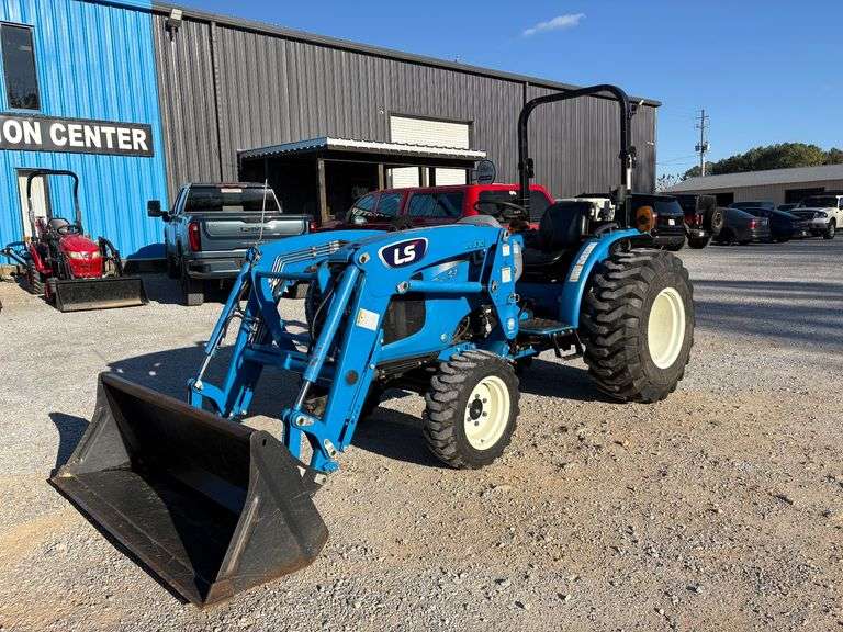 LS MTron MT2-35E Farm Tractor with LL3301 Front End Loader image