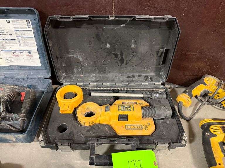 DeWalt DWH050 Vac Attachment Set image