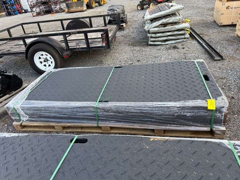 Pallet - (15) 2025 IRanch Unused IRGPM Ground Protection Mats image