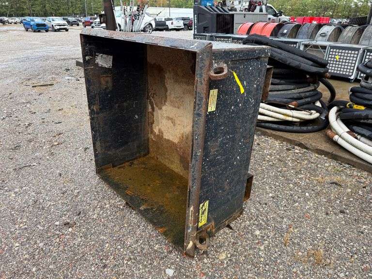 Star Industries Model 1454 Crane Lift Hopper Pan image