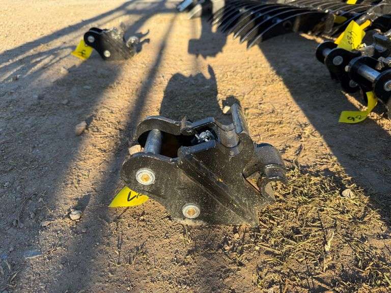 2025 Youert Unused Mini-Excavator Quick Attach image