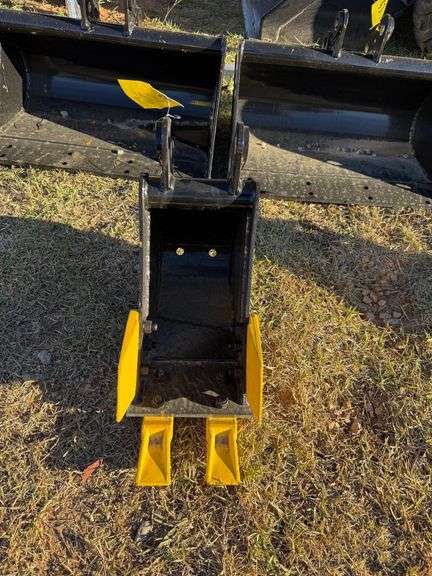 2025 Youert Unused Mini-Excavator Bucket image