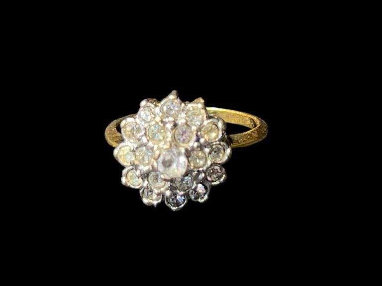 18k Yellow Gold Cluster Ring image