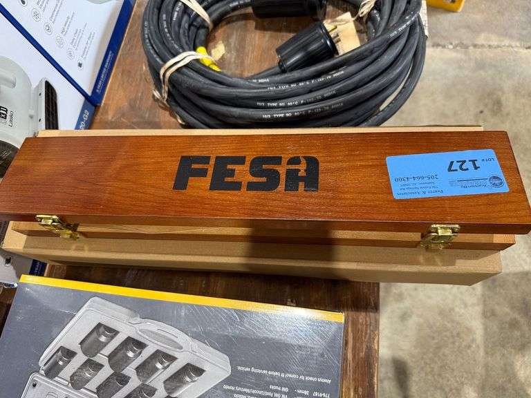 New FESA Wood Turning Chisel in Wood Box image