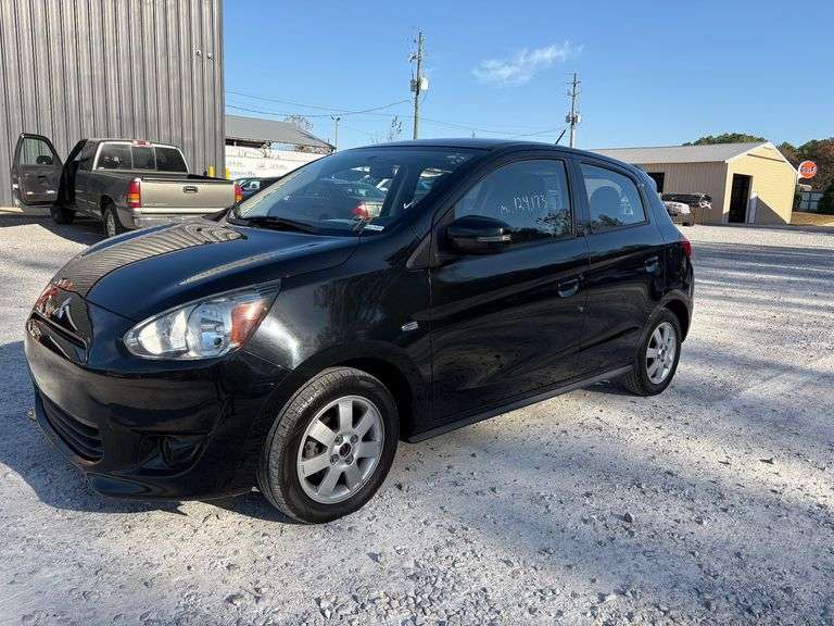 2015 Mitsubishi Mirage ES image