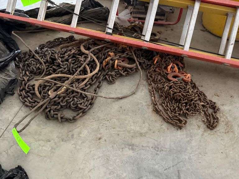 Lot - Chain and Slings image