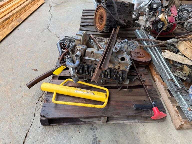 Pallet - Motor, Post Driver, Chain image