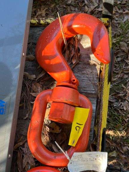 Campbell Swivel Hook image