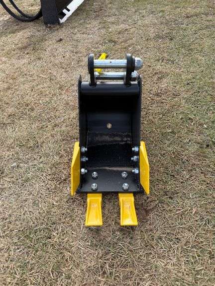 2025 IRanch Unused IREAS Mini-Excavator 20cm Toothed Bucket image