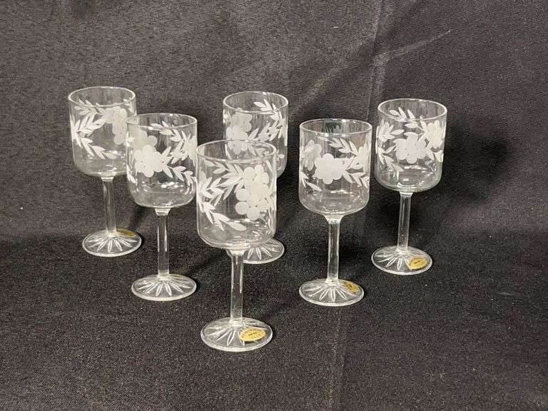 Lot - (6) Vintage 30% Lead Etched Crystal Miniature Port Wine Glasses made in U.S.S.R. image