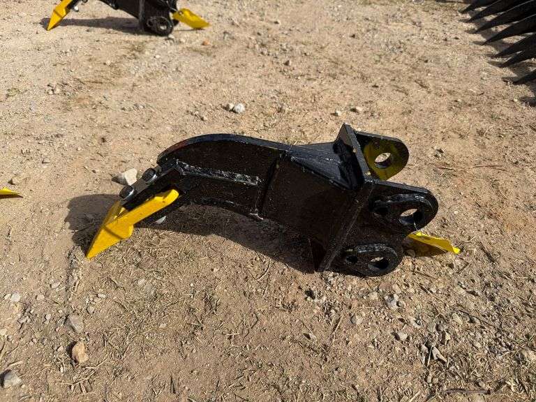 2025 Youert Unused Mini-Excavator Ripper image