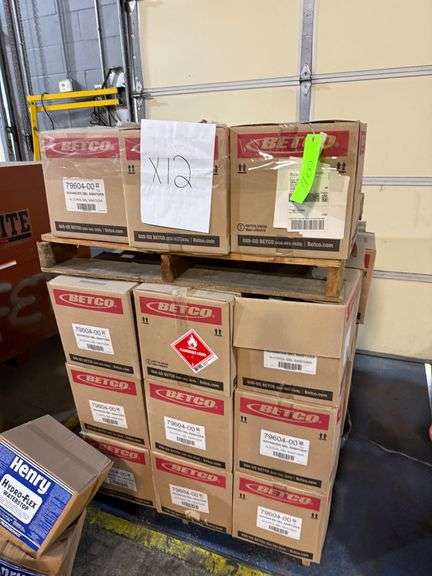 Pallet - Betco Advanced Gel Sanitizer image