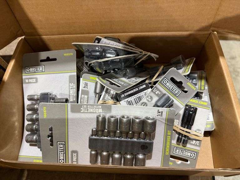 Lot - Master Mechanic Magnetic Nutsetter image