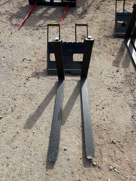 2025 IRanch Unused IREF Mini-Excavator Pallet Forks image