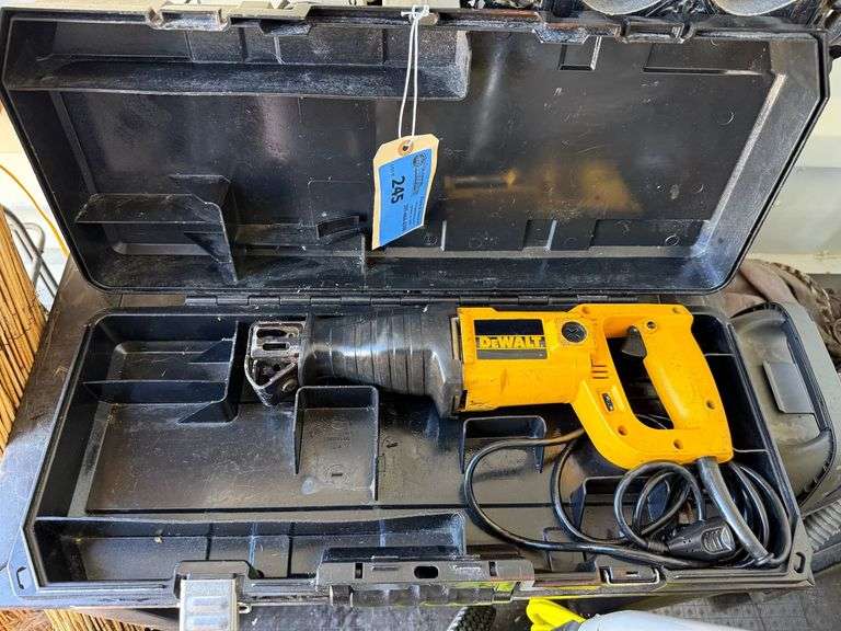 Dewalt Sawzall, Corded in Case image