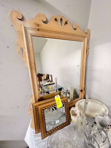 Lot - (3) Mirrors image