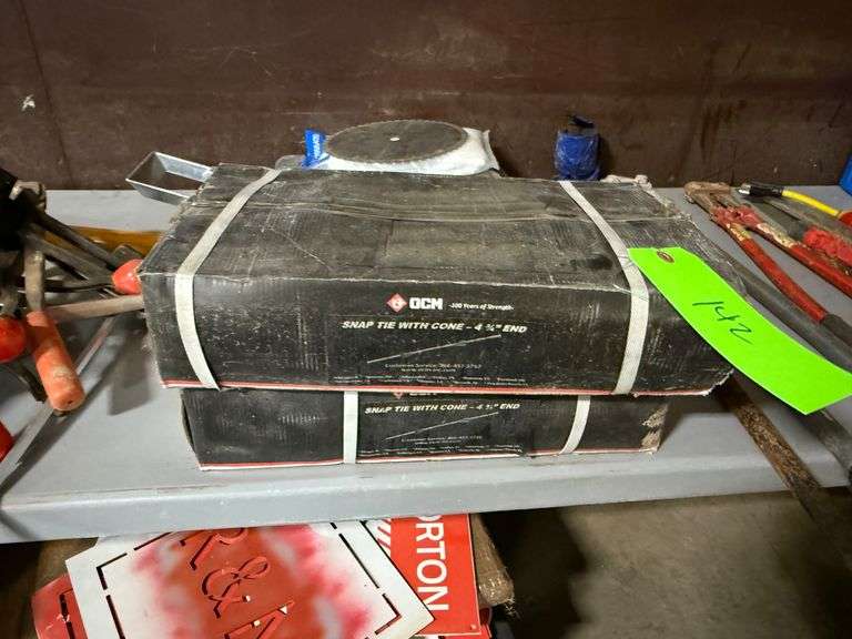 Lot - Snap Tie Short Ends image