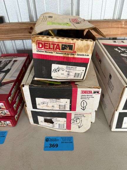 (3) Delta Faucets - (1) 2530-NPLHP and (2) 3530-LHP image