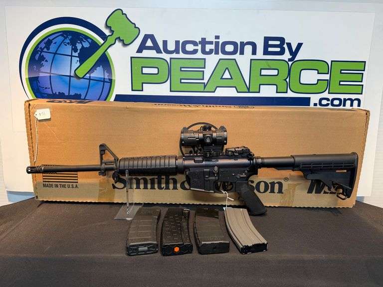 Smith & Wesson M&P15 5.56NATO Rifle with Red Dot Sight image