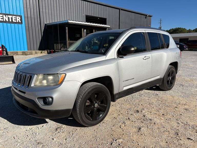 2011 Jeep Compass image