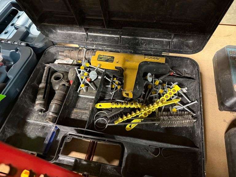 DeWalt P3500 Power Fastening Tool image