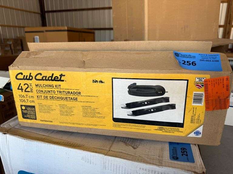 42in Cub Cadet Mulching Kit image