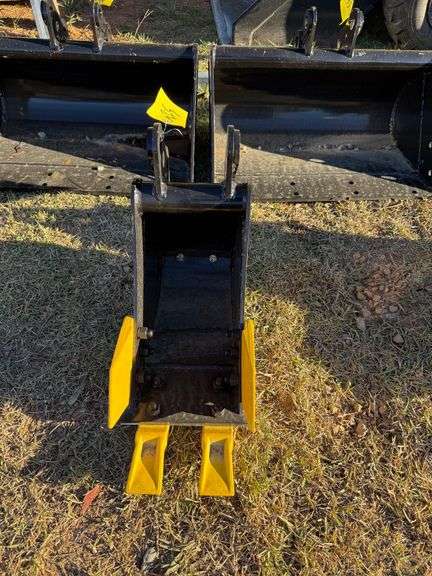 2025 Youert Unused Mini-Excavator Bucket image