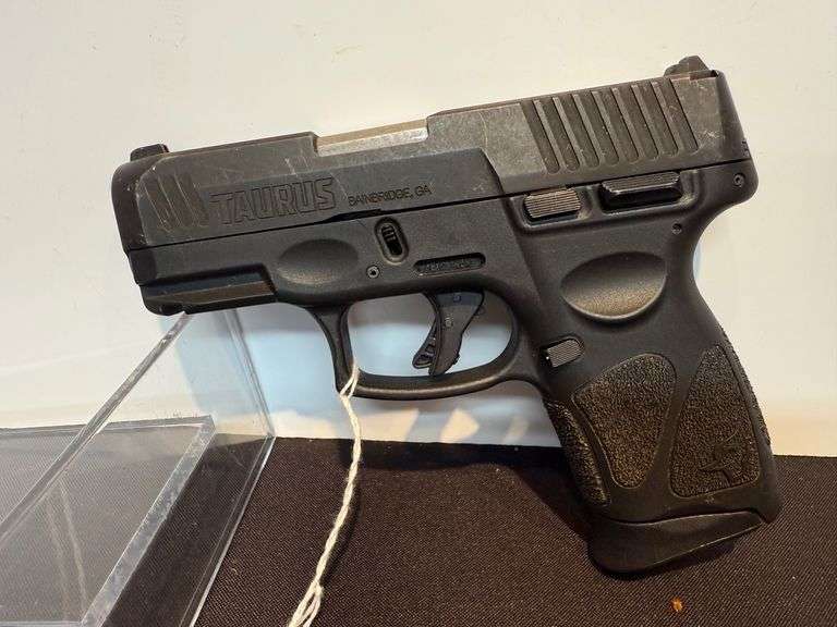 Taurus G3C 40 S&W Pistol image
